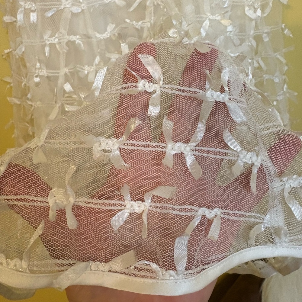 Betsey Johnson x UO | White Allover Bow Puff Sleeve Mini Slip Dress in size XS - Picture 5 of 17